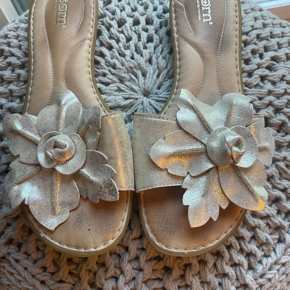 Born Mai Floral - Gold Sandals